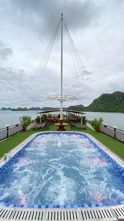 Hotel Calypso Cruises Cat Hai Esterno foto
