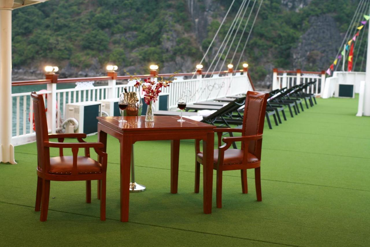 Hotel Calypso Cruises Cat Hai Esterno foto