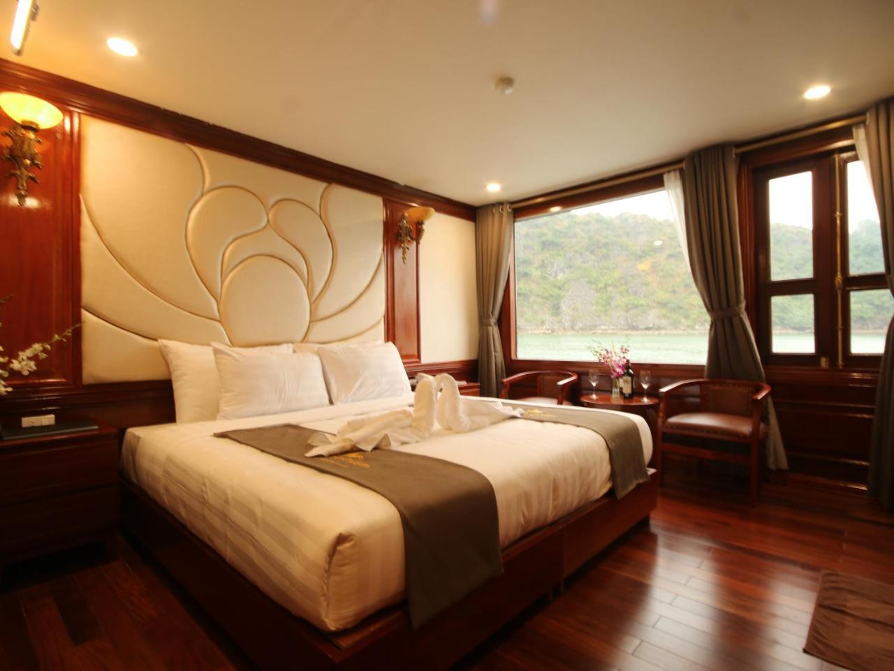 Hotel Calypso Cruises Cat Hai Esterno foto